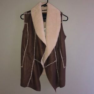 Me Jane Women’s Vest